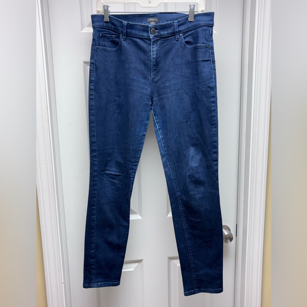 Ann Taylor Factory Dark Wash Skinny Jeans – Women’s Size 8